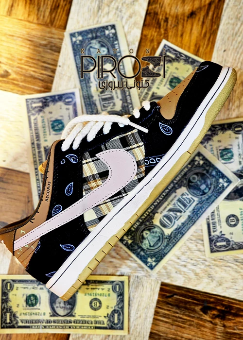 کفش نایک اس بی دانک